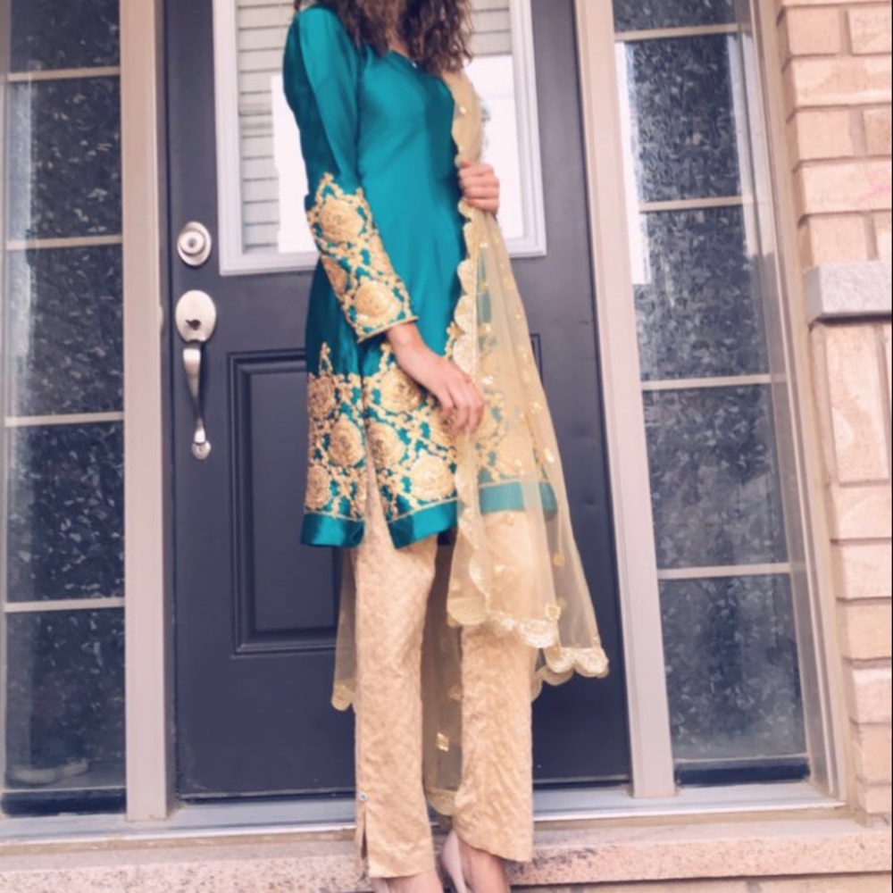 Petty in teal